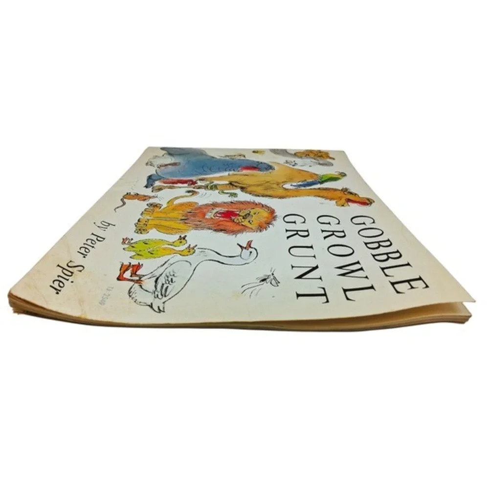 Vintage 1971 Gobble, Growl, Grunt -‎ Board book By Spier, Peter Scholastic Rare